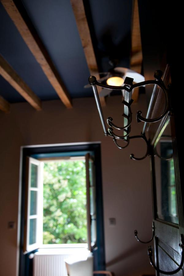 Bed and Breakfast L'Ancre Vive Charentay Exterior foto